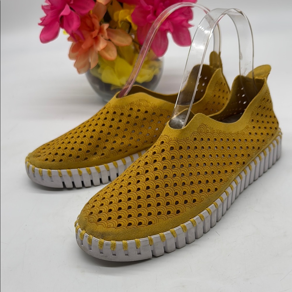 Ilse Jacobsen Yellow Slip-On Sneakers with Breathable Design SNK8112J